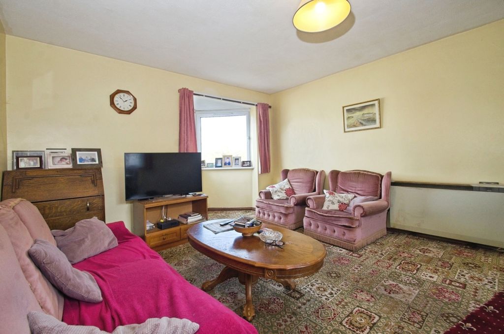 Additional image 12 of 2 bed flat for saleCoed Edeyrn, Llanedeyrn, Cardiff CF23