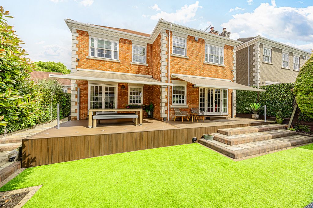 Additional image 48 of 5 bed detached house for saleVicarage Heights, Benfleet SS7