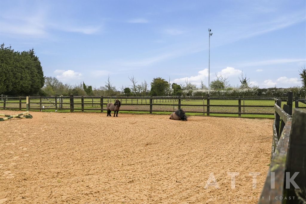 Additional image 89 of 5 bed equestrian for saleBarnaby Green, Wangford, Beccles NR34