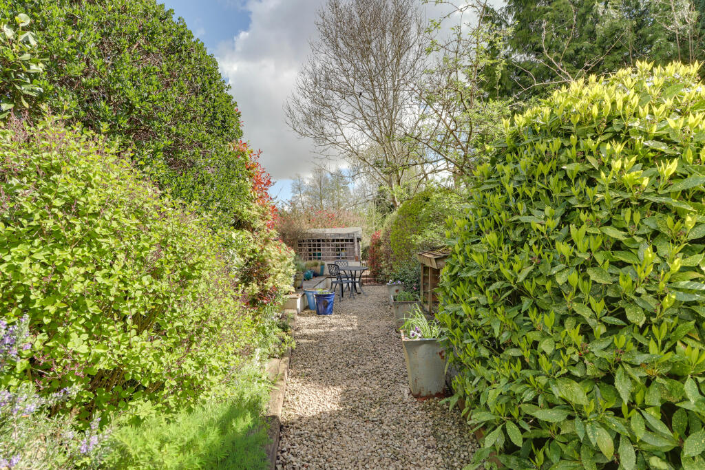 Additional image 18 of Park Street, St. Albans, Hertfordshire, AL2