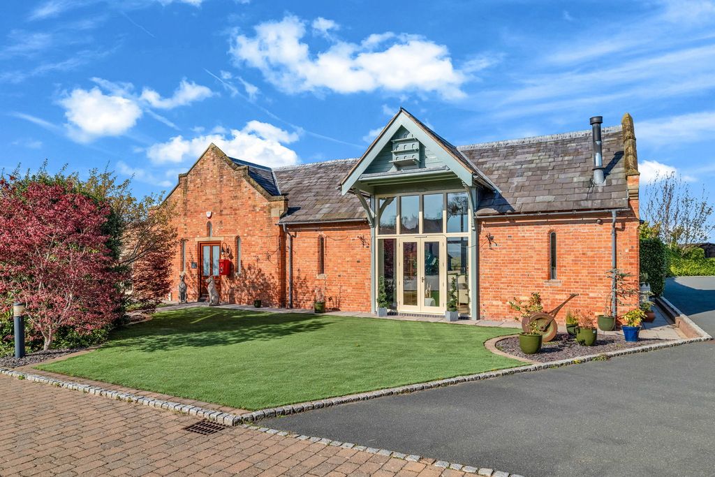 Additional image 44 of 4 bed barn conversion for saleHome Farm Courtyard, Castle Donington, Derby DE74