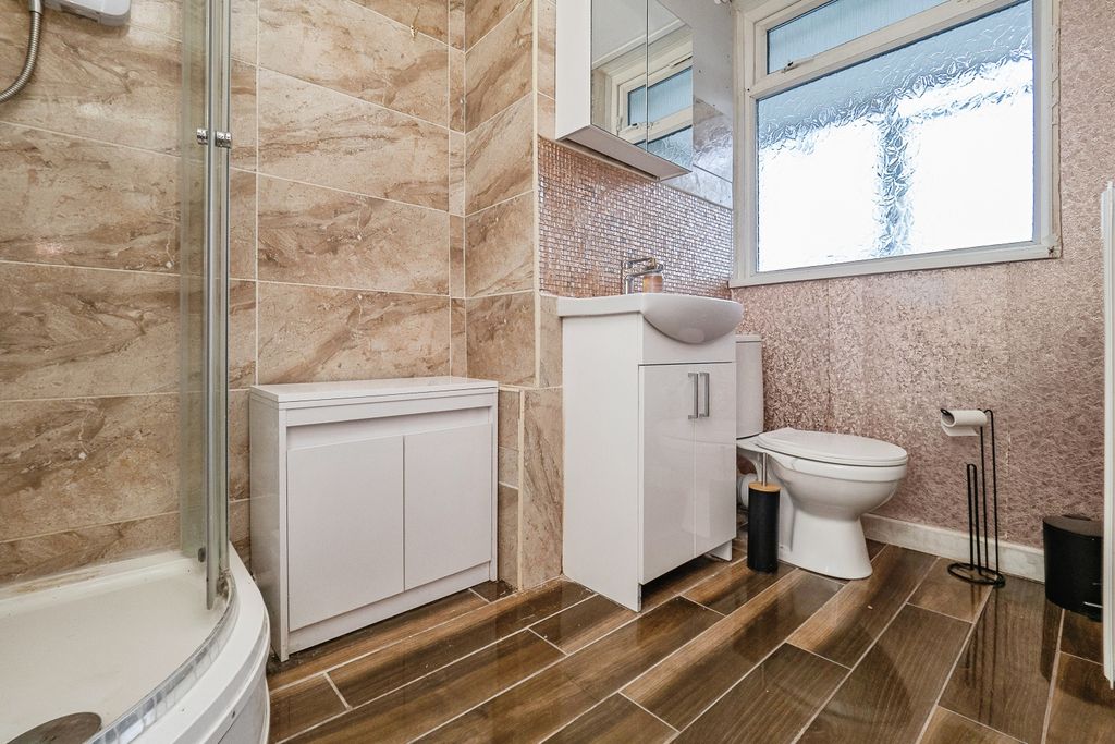 Additional image 10 of 2 bed flat for saleMelville Street, Hull HU1