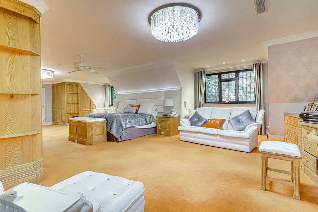 Additional image 39 of 4 bed detached house for saleVicarage Hill, Benfleet SS7