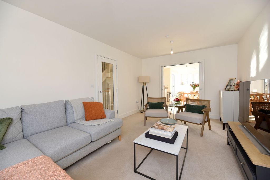 Additional image 10 of 4 bed semi-detached house for saleWharf Mews, Biggleswade SG18
