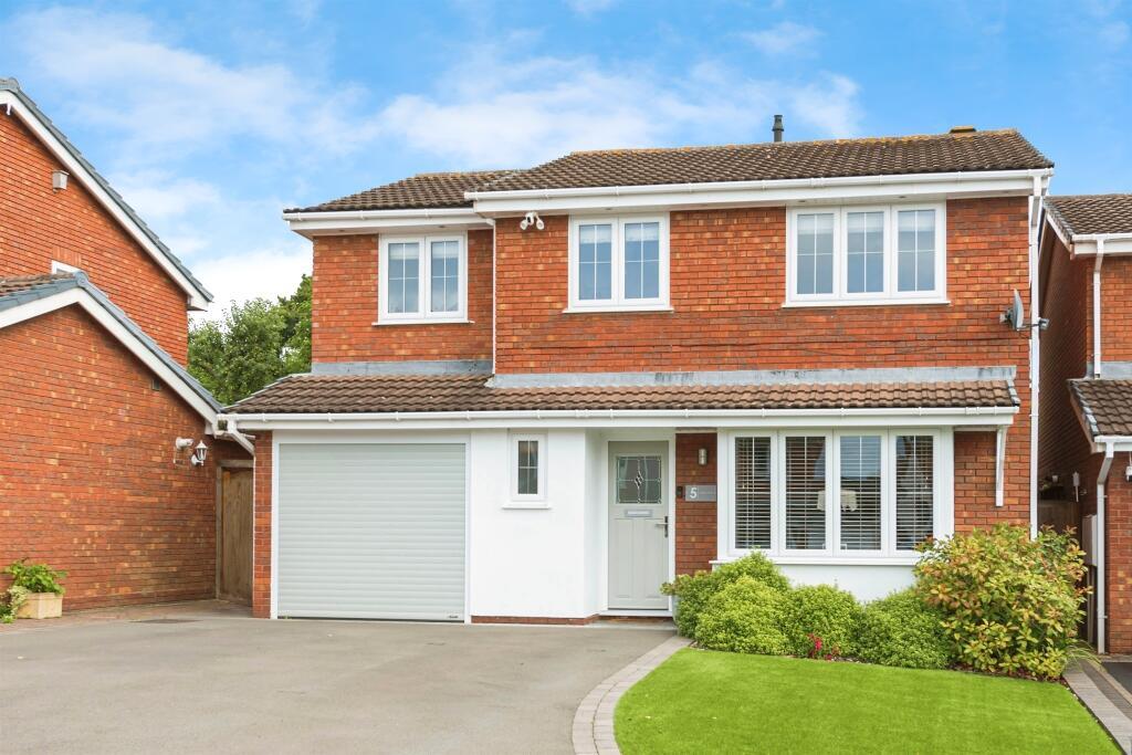 Caistor Close, Mile Oak, Tamworth