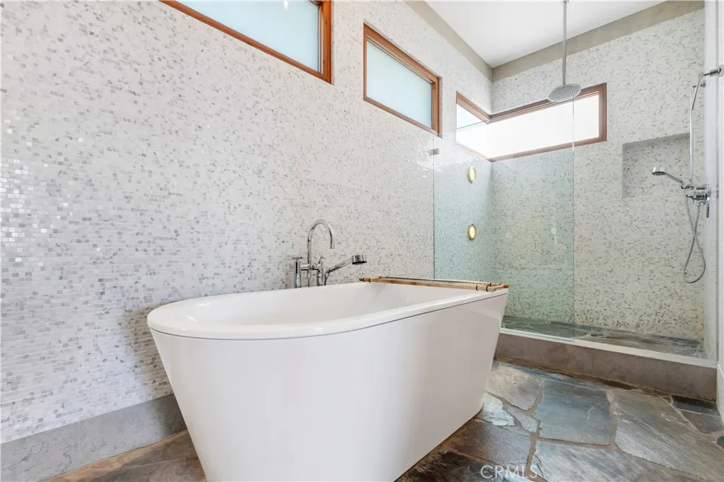 Additional image 45 of 86 Emerald Bay, Laguna Beach, CA 92651