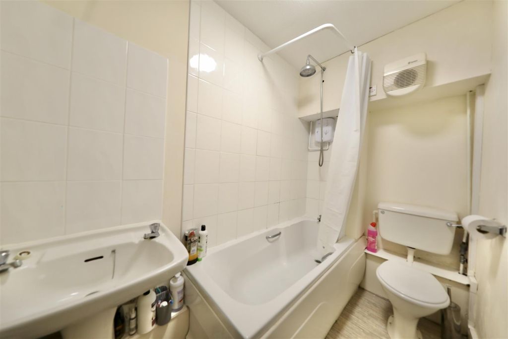 Additional image 8 of 1 bed flat for saleKingston Street, Hull HU1