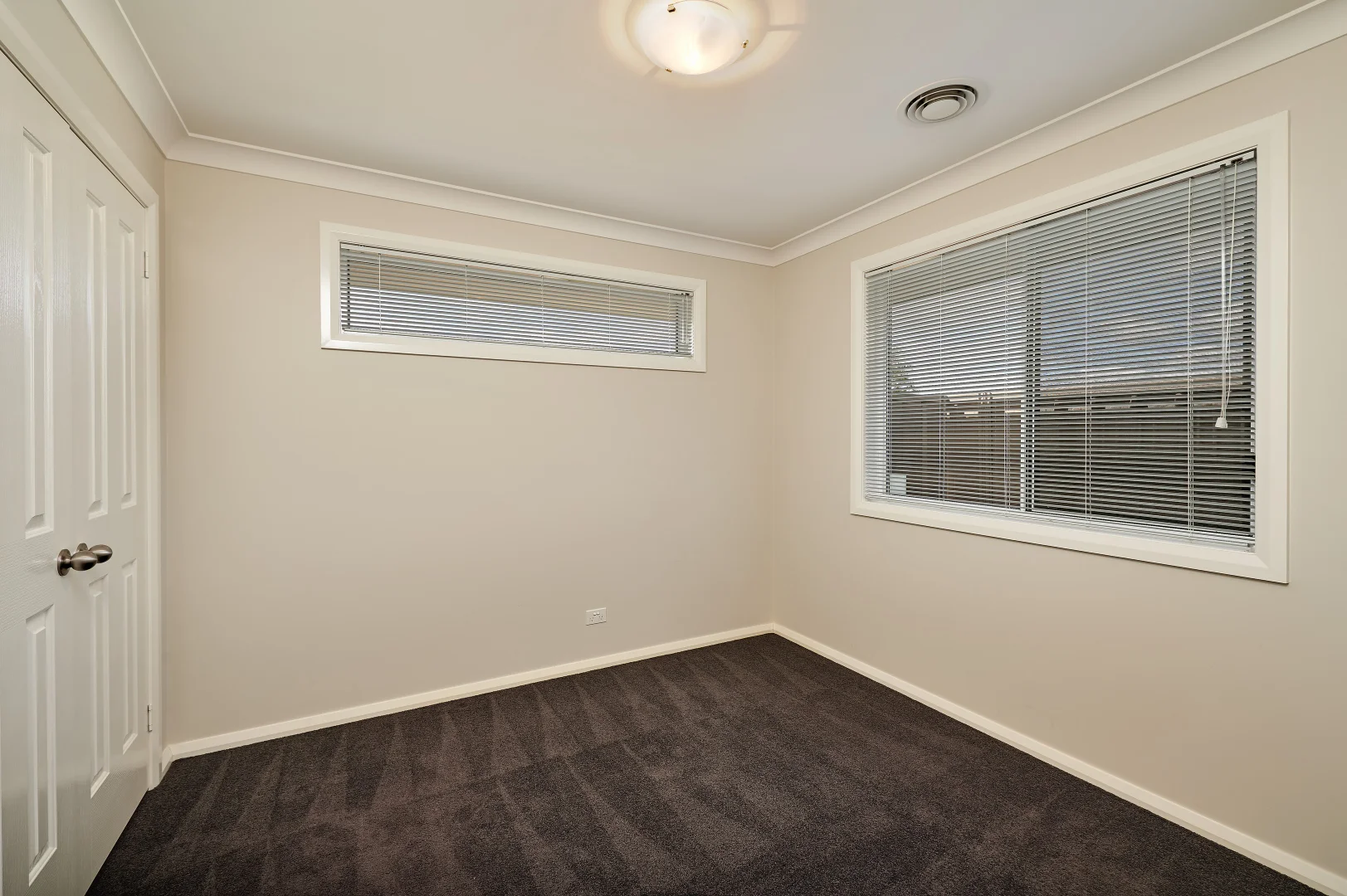 Additional image 10 of 1 Warambee Street, Glenfield Park NSW 2650