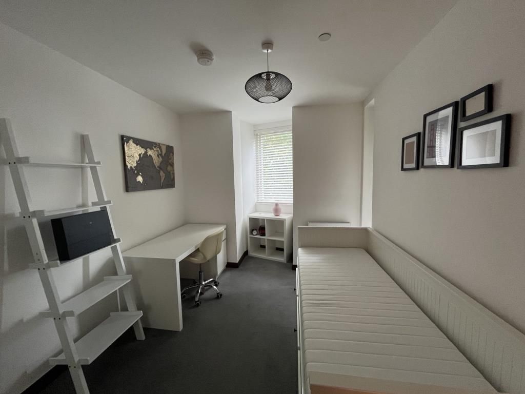 Additional image 16 of 2 bed flat for saleReading Town Centre, Berkshire RG1