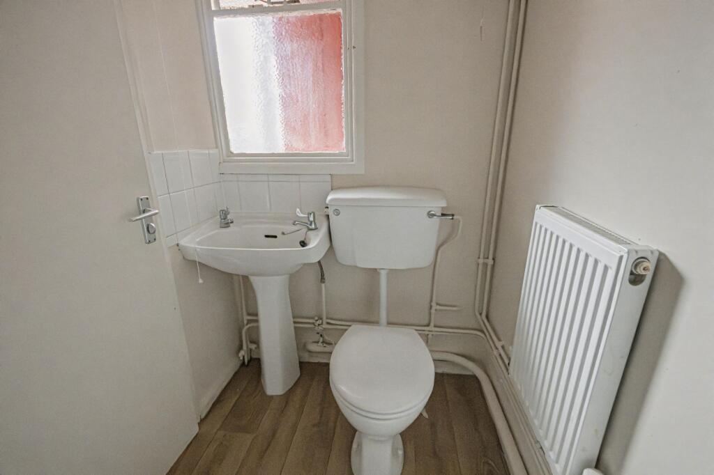 Additional image 10 of 61 Wellington Flats, Salthouse Lane, Yeovil, Somerset, BA20 1TY