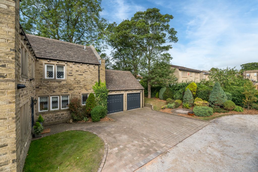 Additional image 37 of 5 bed detached house for saleHuntsmans Close, Eldwick, Bingley, West Yorkshire BD16