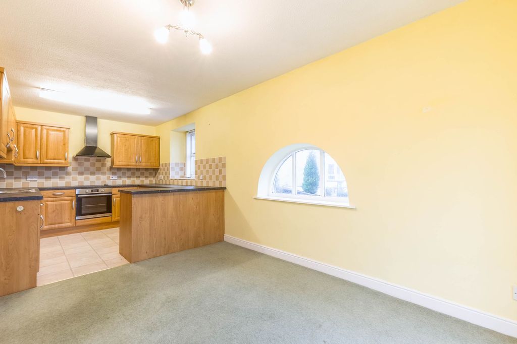 Additional image 9 of 2 bed flat for sale19 High Fellside, Kendal LA9