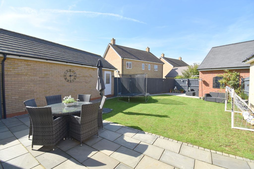 Additional image 21 of 4 bed detached house for saleCollings Crescent, Biggleswade SG18