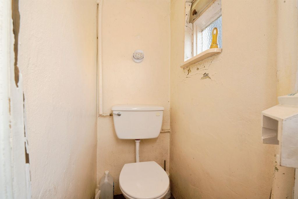 Additional image 10 of 3 bed semi-detached house for saleDownton Rise, Rumney, Cardiff CF3