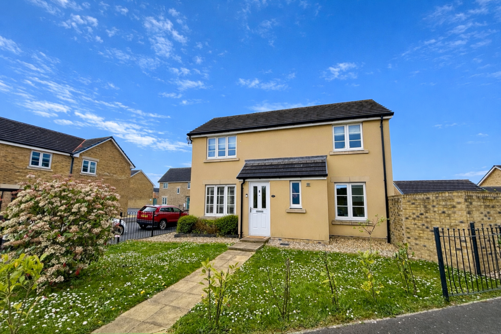 Owl Court, Yeovil, BA22