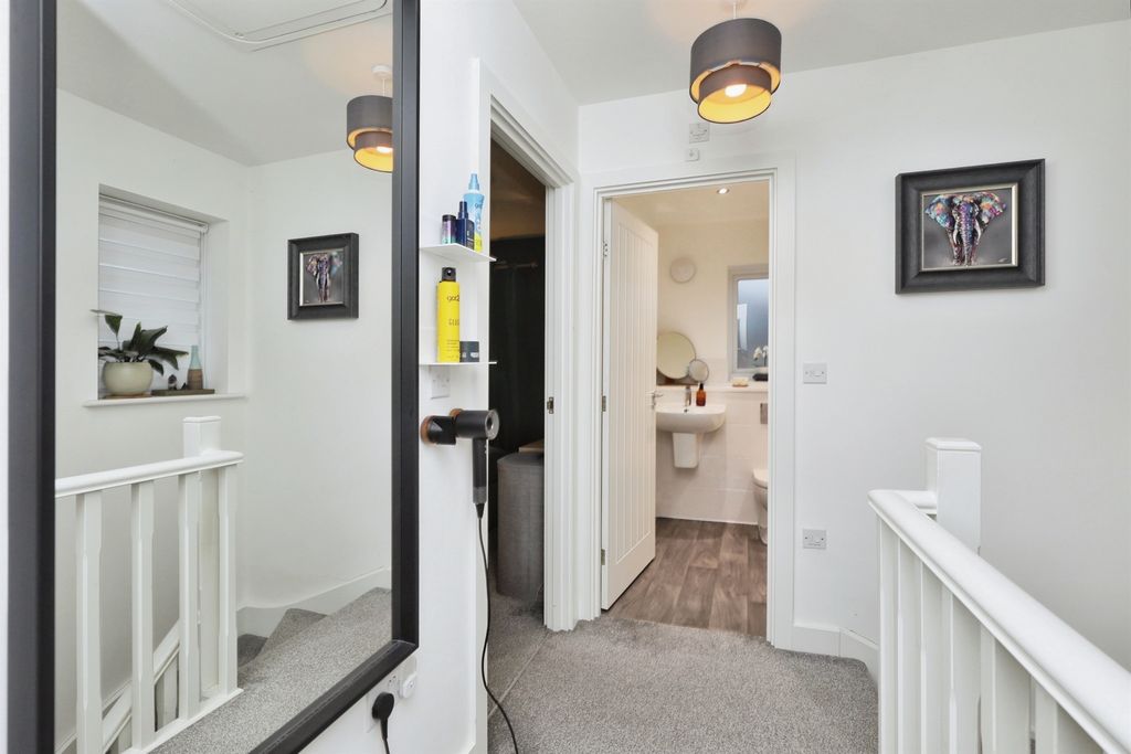 Additional image 9 of 3 bed semi-detached house for saleSwan Road, Lakeside, Doncaster DN4