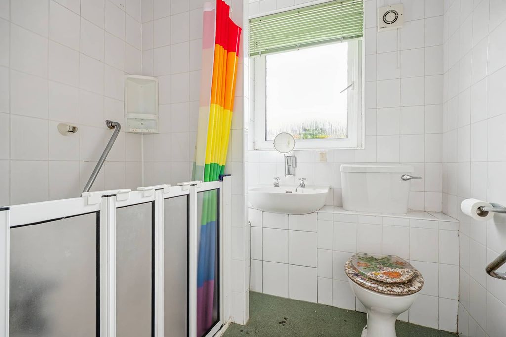 Additional image 15 of 3 bed flat for saleNithsdale Crescent, Bearsden G61