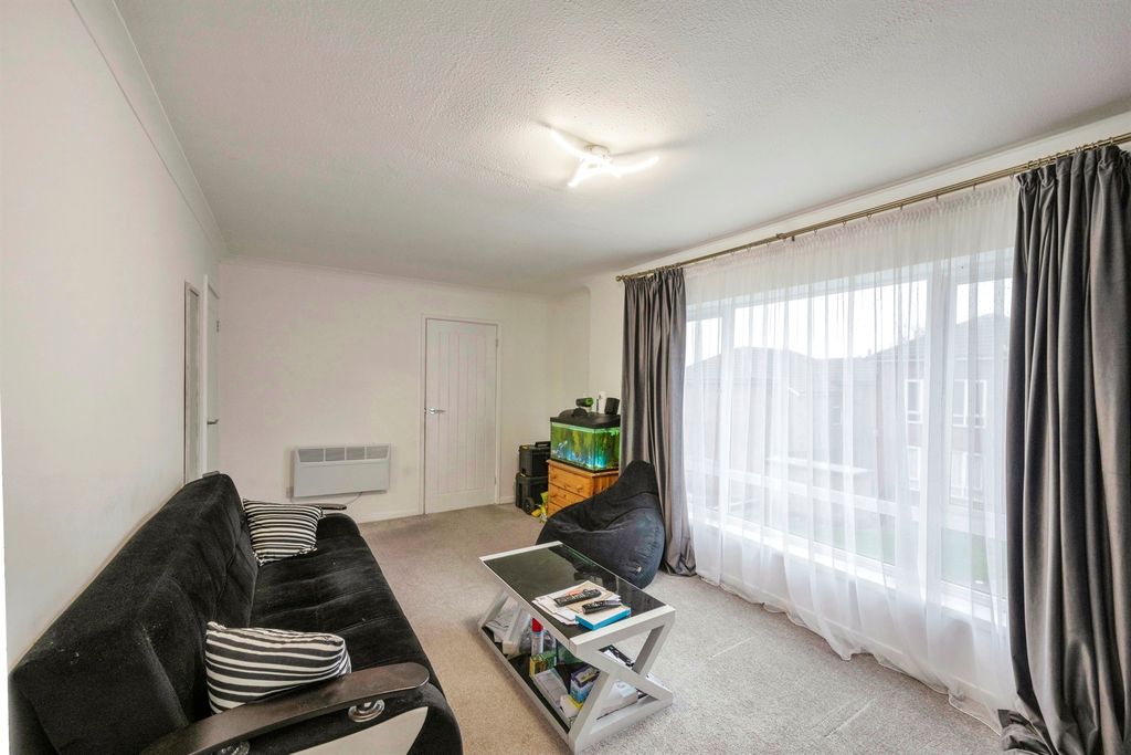 Additional image 5 of 2 bed flat for saleQueen Street, Balby, Doncaster DN4