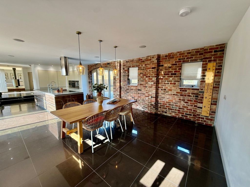Additional image 4 of 4 bed barn conversion for saleHigh Street, Castle Donington DE74