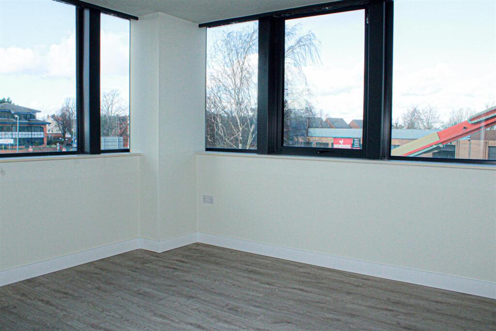 Additional image 5 of Three Bedroom Birmingham Road, West bromwich