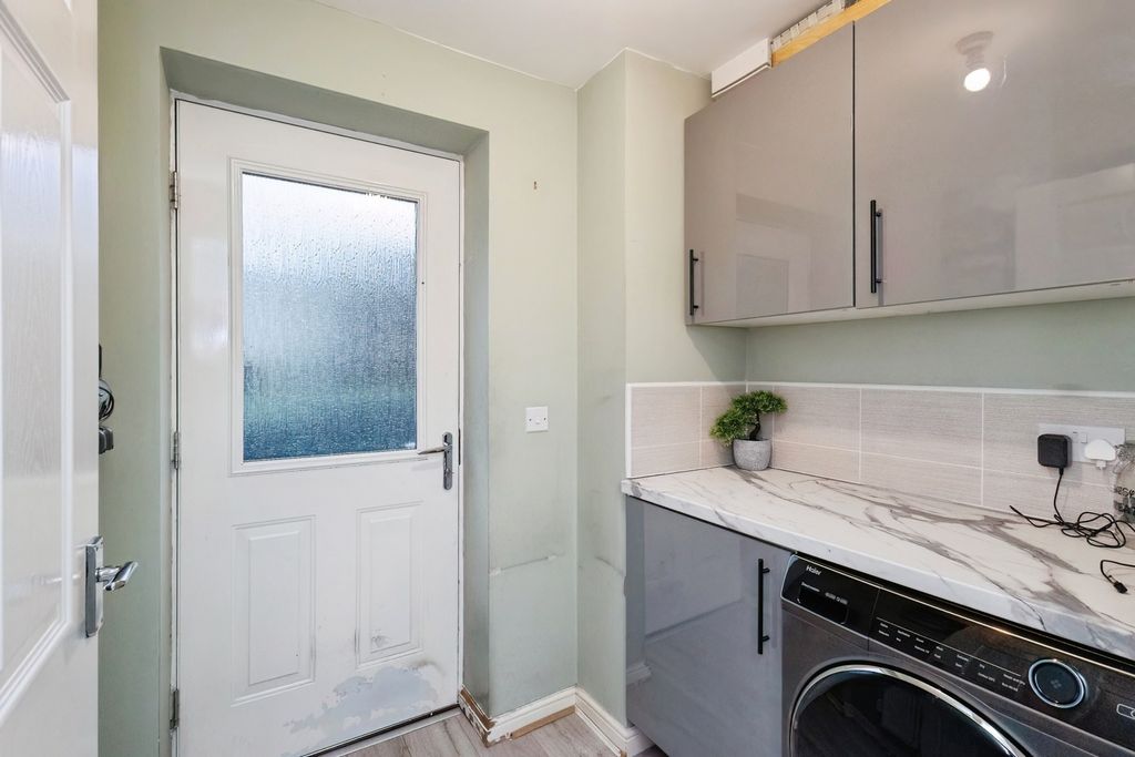 Additional image 6 of 4 bed detached house for saleBaron Avenue, Ashton-Under-Lyne, Greater Manchester OL6
