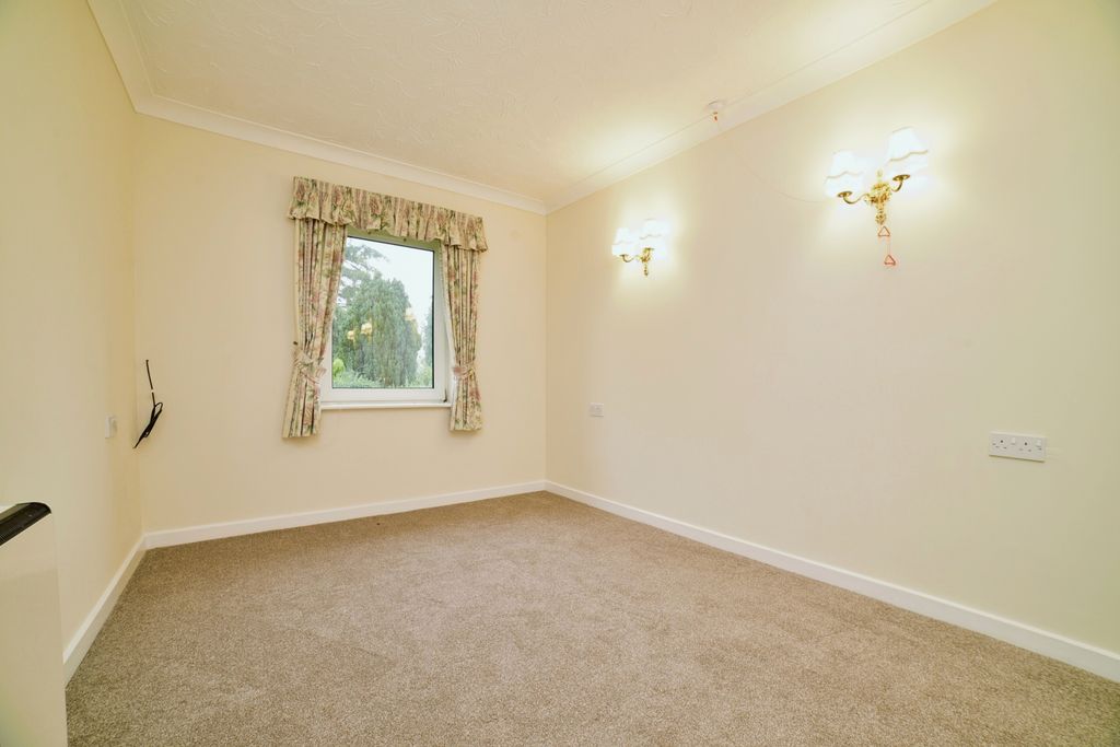 Additional image 6 of 2 bed flat for saleHaldenby Court, Swanland HU14