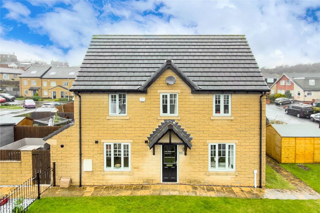 Additional image 21 of 3 bed semi-detached house for saleOakwell Croft, Batley, West Yorkshire WF17