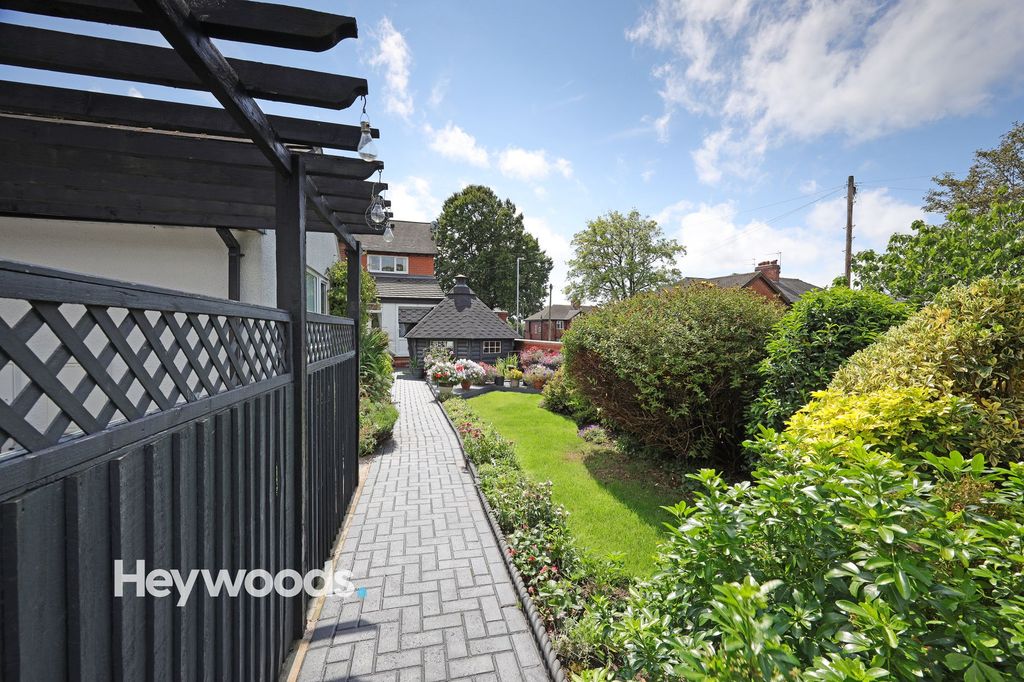 Additional image 48 of 6 bed semi-detached house for saleKingsway West, Westlands, Newcastle Under Lyme ST5