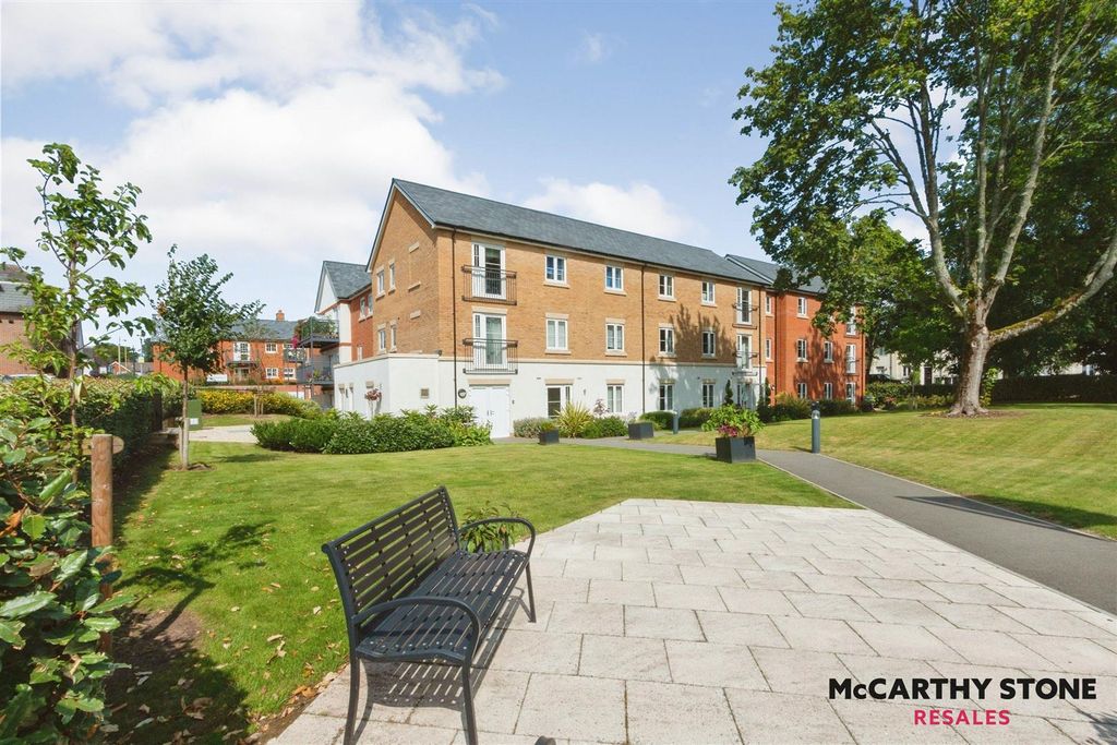 Additional image 23 of 2 bed flat for saleQueen Elizabeth Place, Orchard Lane, Alton GU34