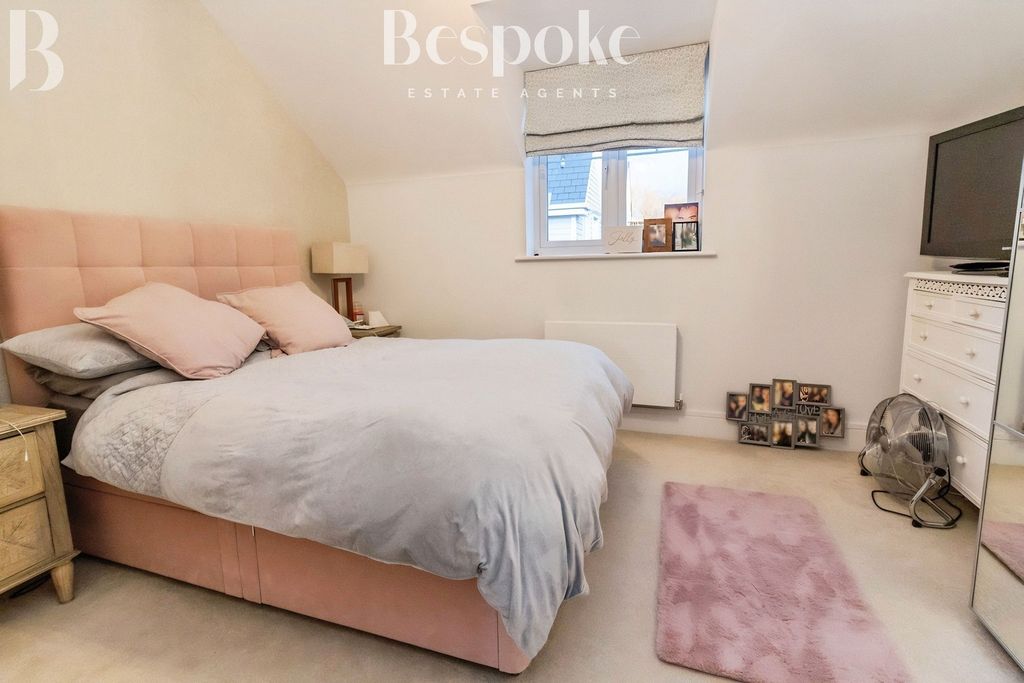 Additional image 16 of 4 bed terraced house for saleSunapee Road, Reading RG2