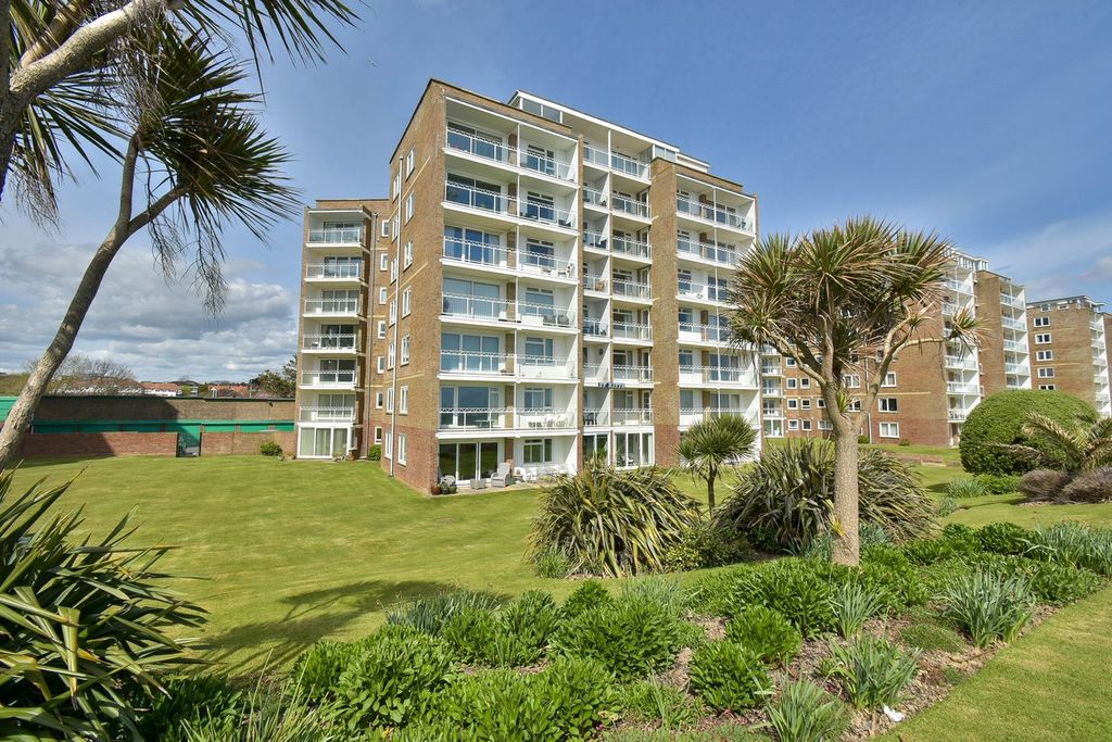 3 bed flat for saleWest Parade, Bexhill-On-Sea TN39