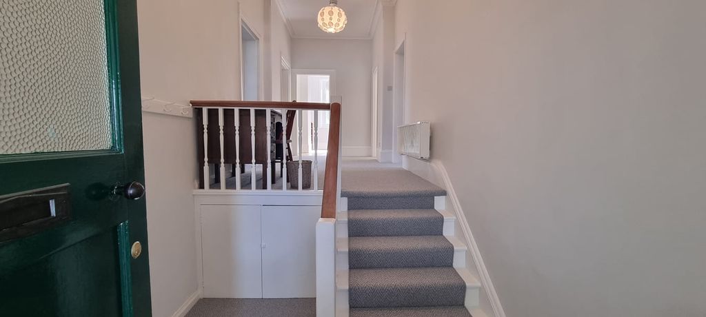Additional image 4 of 3 bed flat for saleNinfield Road, Bexhill-On-Sea TN39