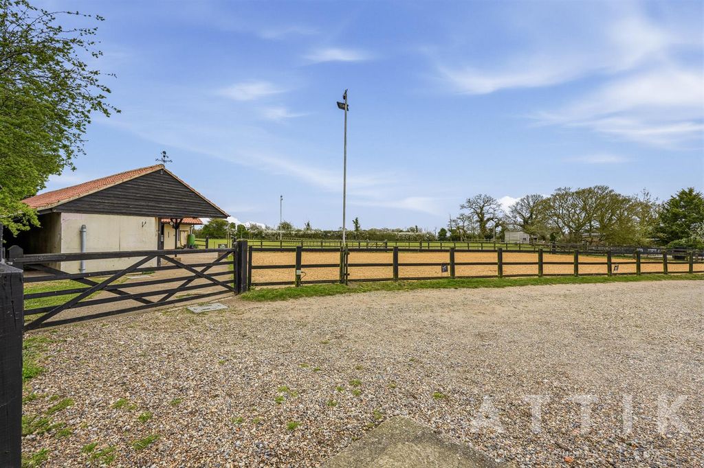 Additional image 80 of 5 bed equestrian for saleBarnaby Green, Wangford, Beccles NR34
