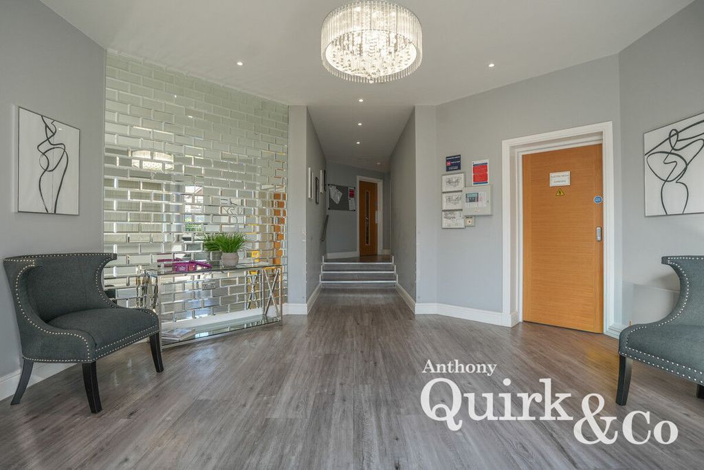 Additional image 12 of 2 bed flat for saleHigh Road, Benfleet SS7