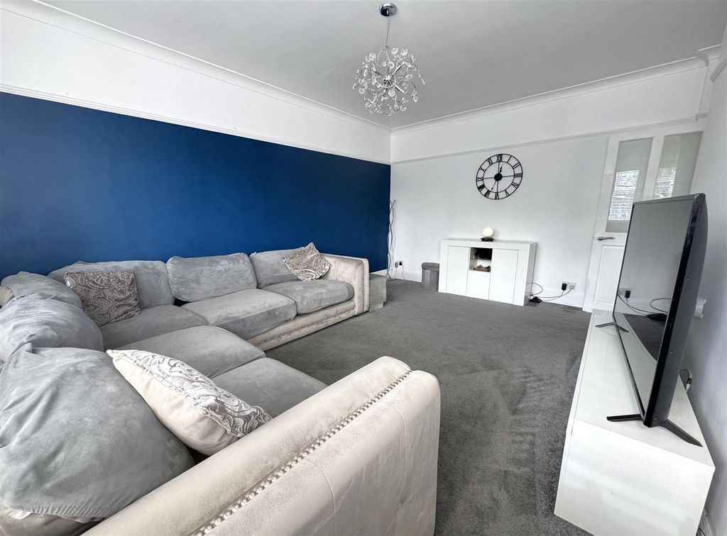 Additional image 4 of 4 bed semi-detached house for saleGlynde Road, Bexleyheath DA7