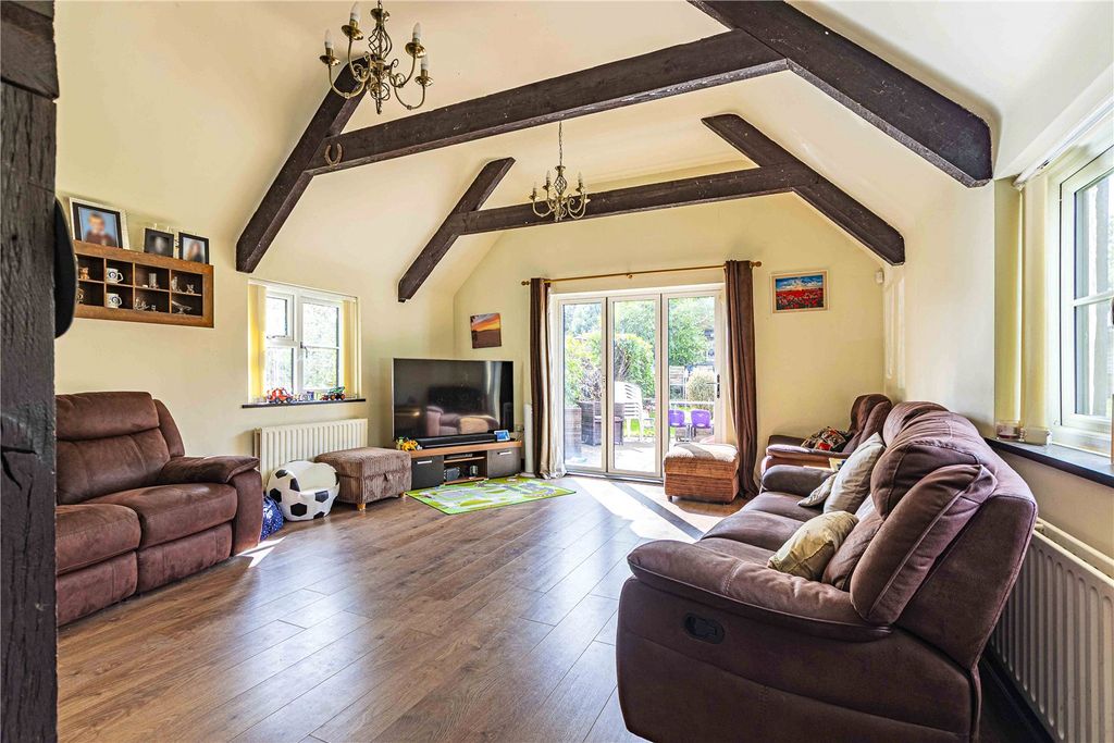 Additional image 5 of 5 bed detached house for saleDairy Way, Abbots Langley, Hertfordshire WD5