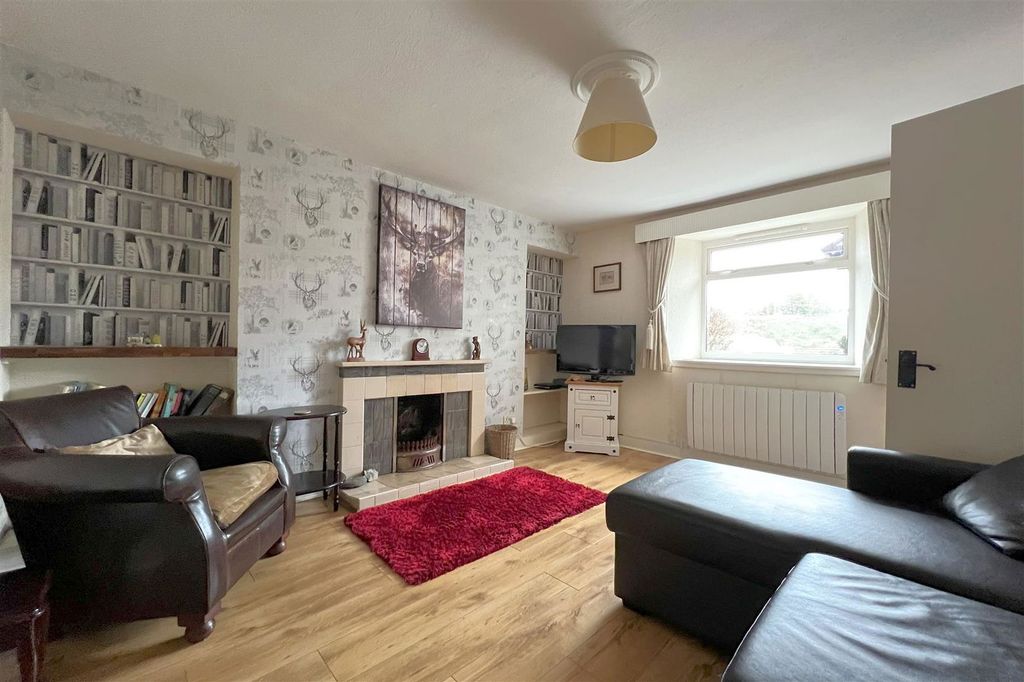 3 bed villa for saleDunmore, Harbour Road, Brora, Sutherland KW9 photo 4