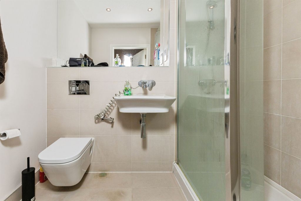 Additional image 10 of 2 bed flat for saleBedwyn Mews, Reading RG2