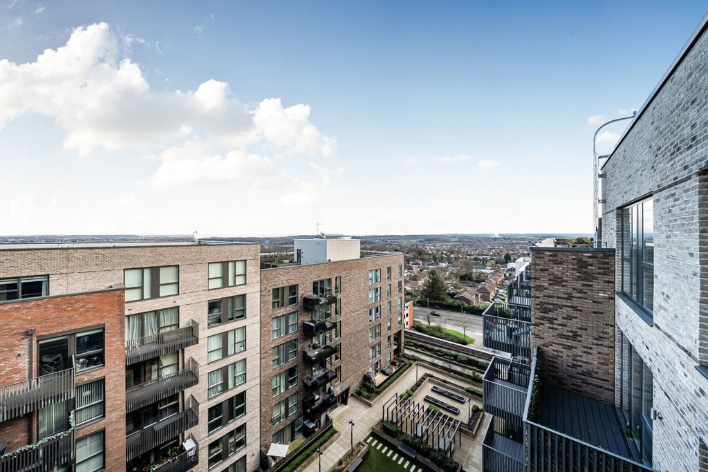 Additional image 18 of 2 bed flat for saleRegal Walk, Bexleyheath DA6