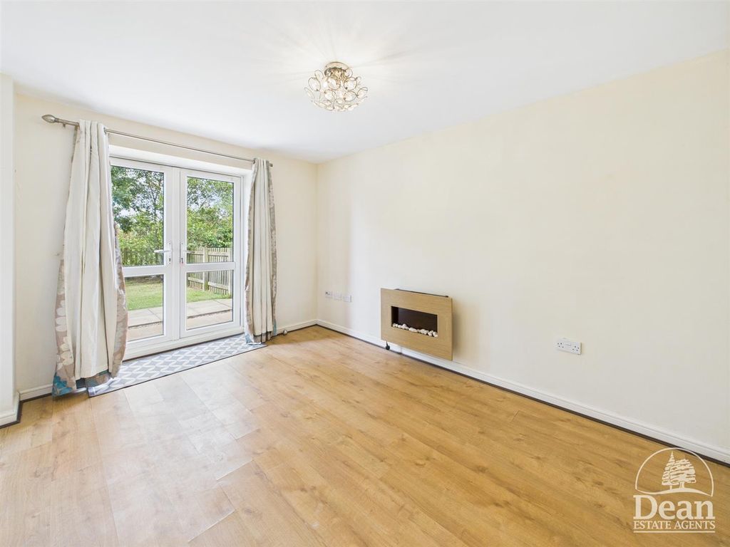 Additional image 5 of 2 bed flat for saleOverstreet Green, Lydney GL15