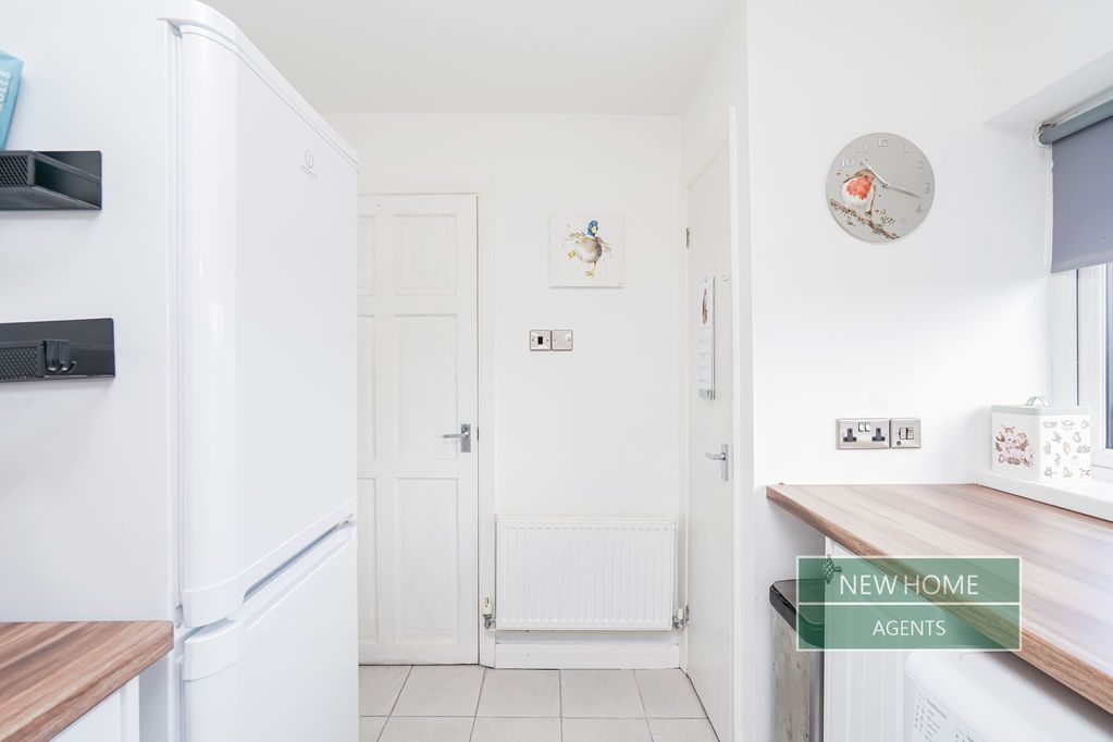 Additional image 4 of 2 bed flat for salePriory Close, Ilkeston DE7