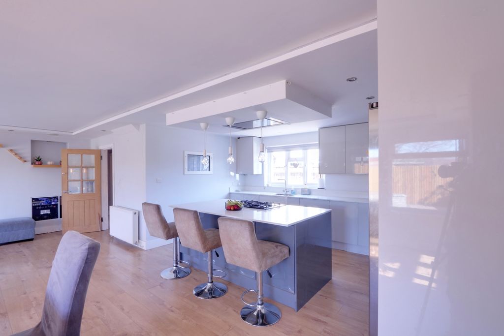 Additional image 7 of 5 bed detached house for sale6 Heathfield, Benfleet SS7