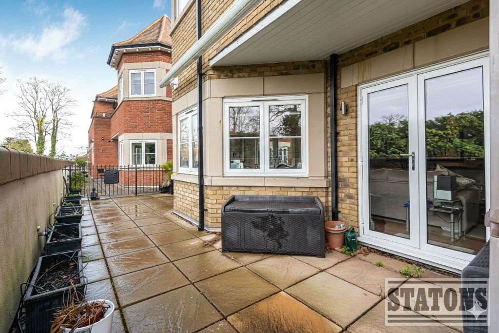 Additional image 24 of 3 bed flat for saleCockfosters Road, Barnet EN4