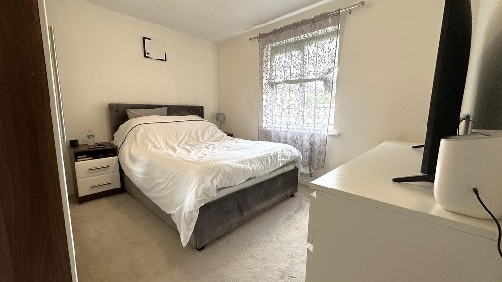 Additional image 11 of 1 bed flat for saleNine Elms Road, Strichley, Birmingham B30