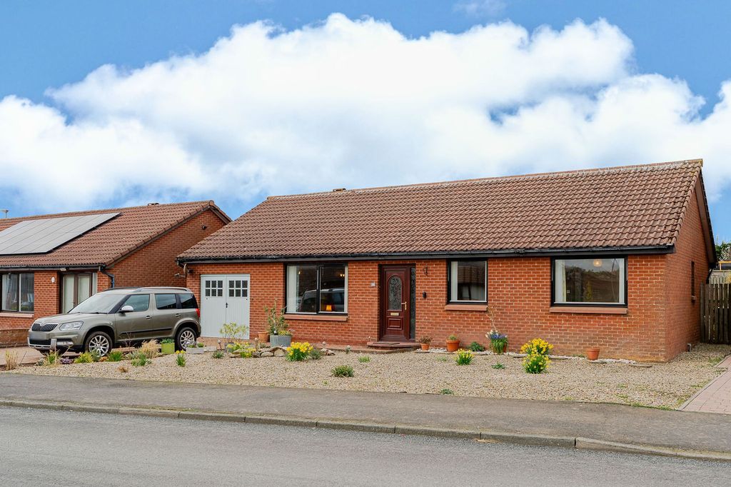 4 bed detached bungalow for sale15 Goldstone, Berwick-Upon-Tweed TD15
