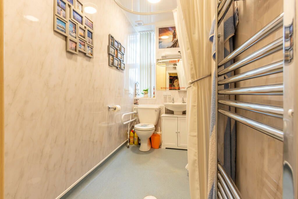 2 bed flat for saleThornbarrow Road, Windermere LA23 photo 2