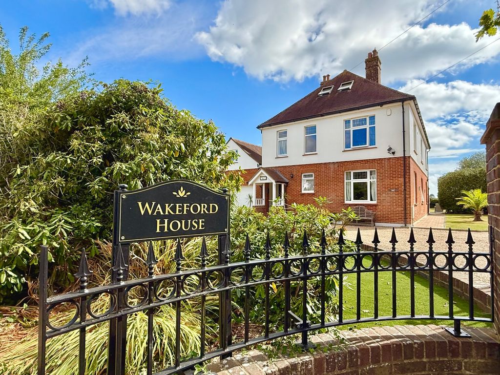 7 bed detached house for salePotmans Lane, Bexhill On Sea TN39