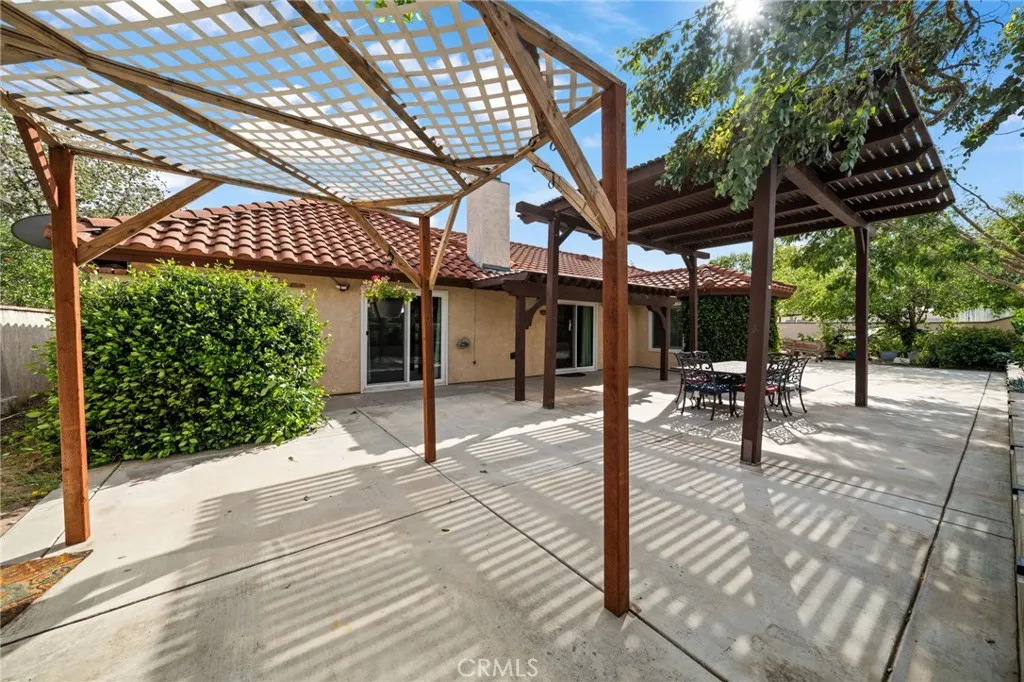 Additional image 17 of 682 W Cheshire St, Rialto, CA 92377