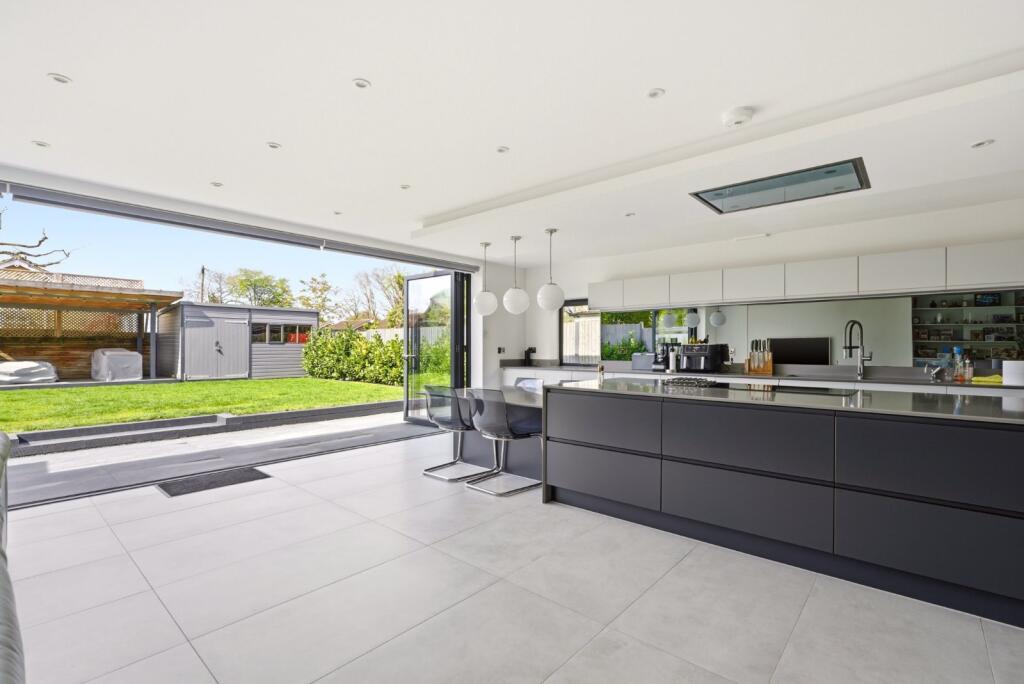 Additional image 9 of Oakwood Road, Bricket Wood, St. Albans, Hertfordshire, AL2