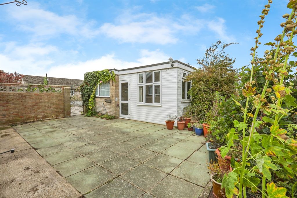 Additional image 14 of 3 bed detached bungalow for saleJudith Avenue, Knodishall, Saxmundham IP17